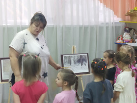 Художественный образ зимнего пейзажа и природы в живописи художников И.И.Шишкина «Зима» и И.Э. Грабаря «Сказка инея и восходящего солнца» Художественный образ зимнего пейзажа и природы в живописи художников И.И.Шишкина «Зима» и И.Э. Грабаря «Сказка инея и восходящего солнца».