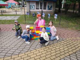 "Весёлый труд" "Весёлый труд".
